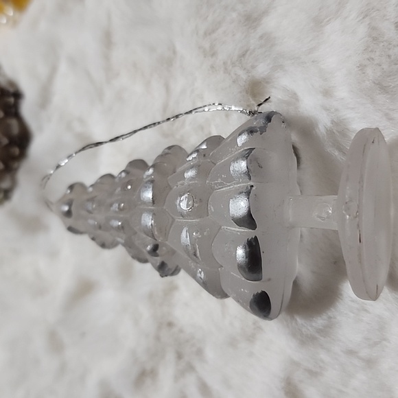 VINTAGE ASSORTMENT OF CHRISTMAS ORNAMENTS 🎄 - Picture 6 of 9